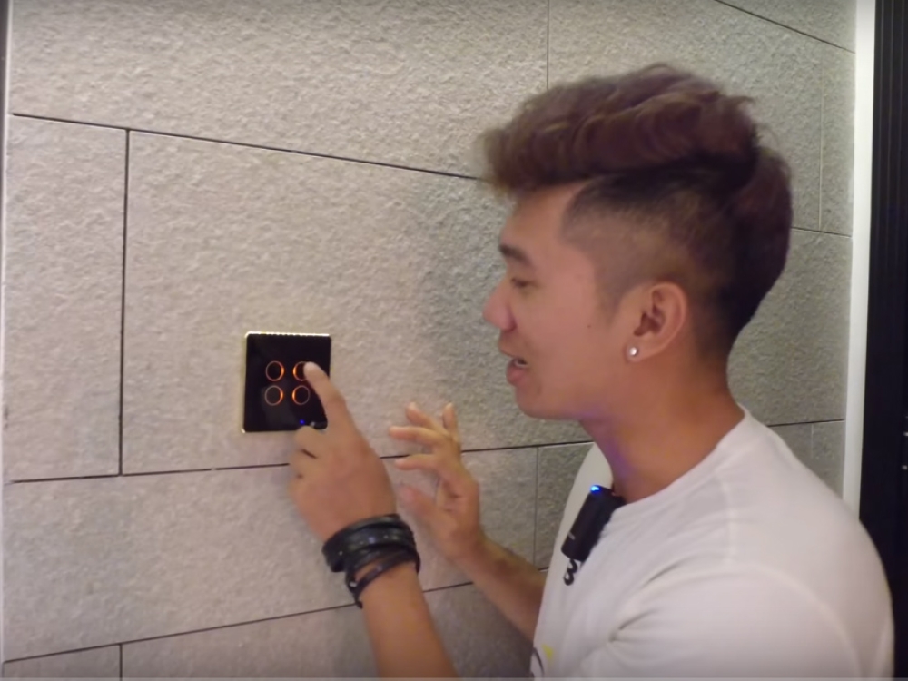 “Món đồ chơi” công nghệ của nhạc sỹ Lương Bằng Quang