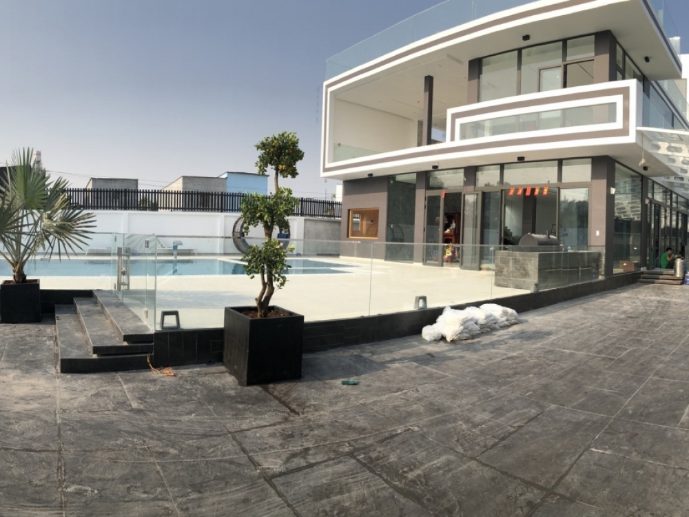 Villa gương đẳng cấp của đại gia thảm Yoga Long An